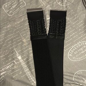 Women’s Black Woven Elastic Belt